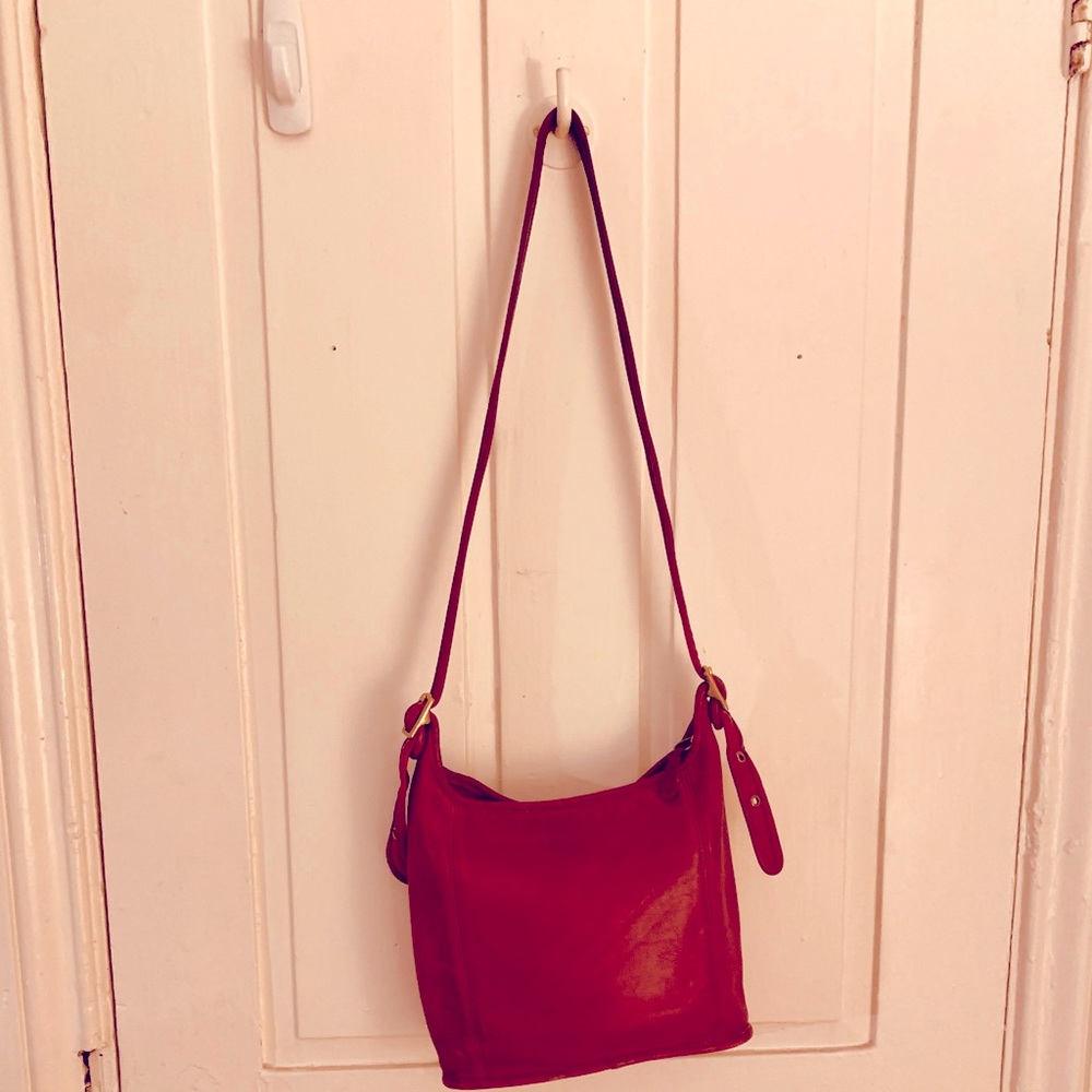 90’s Coach ‘Legacy’ slim shoulder bag/purse - Red